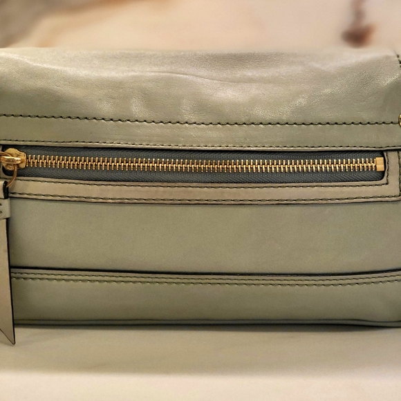 Coach Hampton Lindsay Leather Clutch - Picture 4 of 8